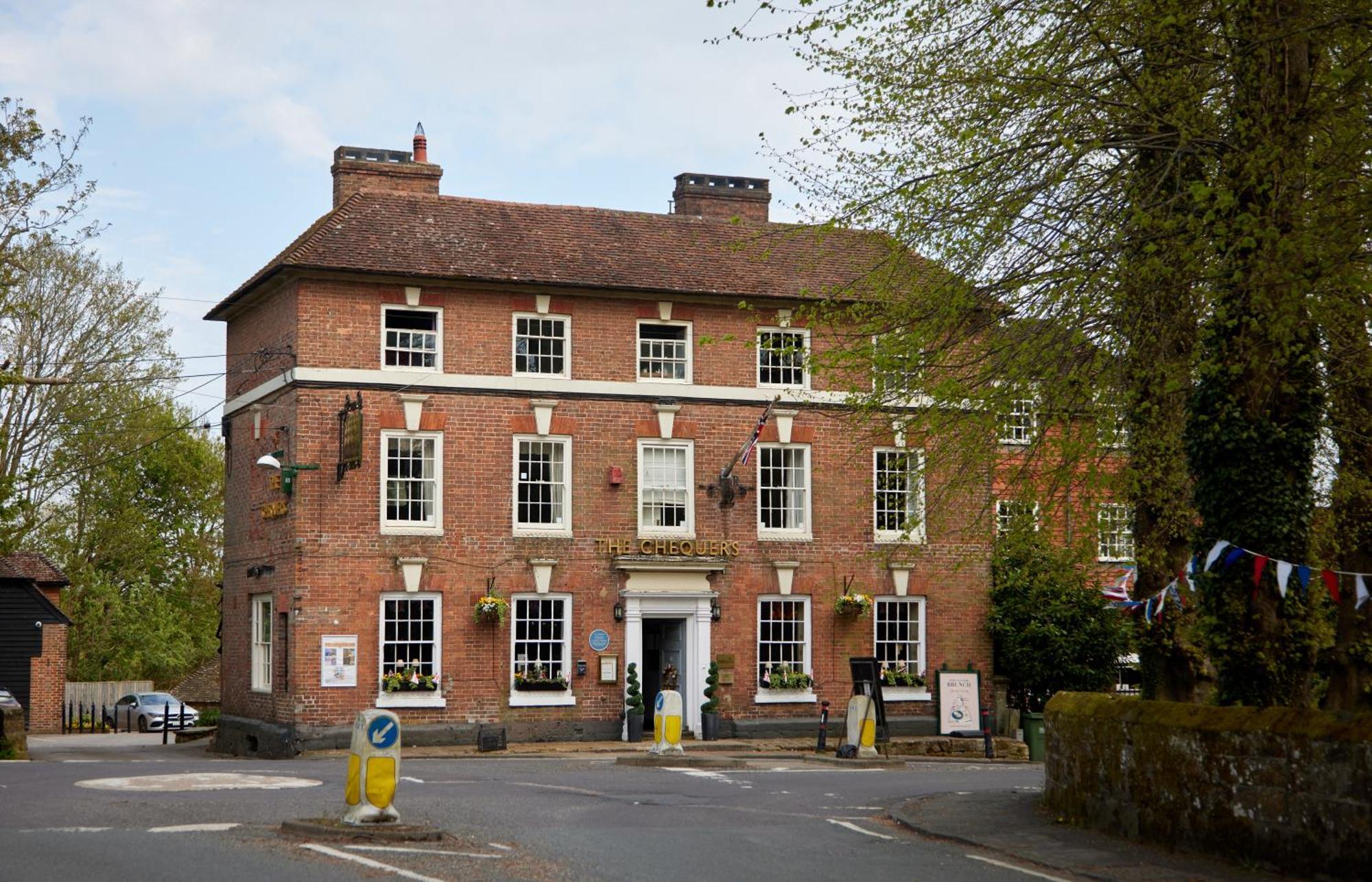 Chequers Inn By Greene King Inns Maresfield Extérieur photo