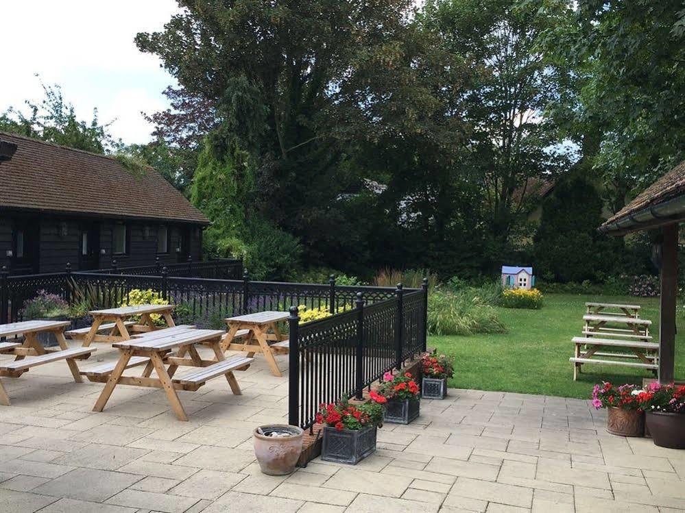 Chequers Inn By Greene King Inns Maresfield Extérieur photo